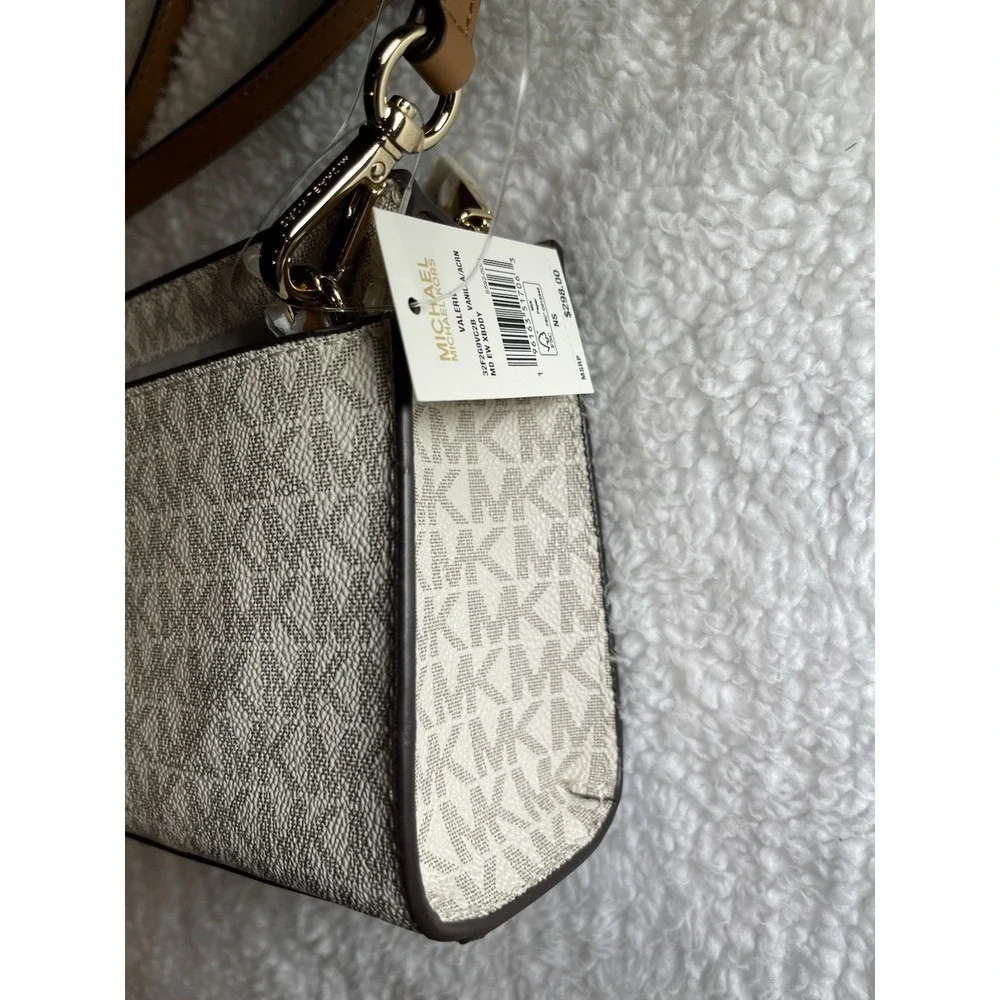 Michael Kors Valerie Medium Logo Crossbody‎ Acorn Vanilla